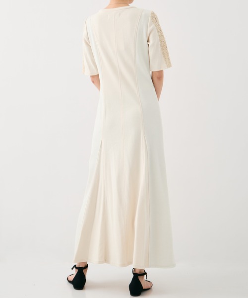 PUBLIC TOKYO（パブリックトウキョウ）の「コットンレースミックスワンピース（ワンピース・レディース・ブラック/アイボリー・1/2）」の7枚目の写真