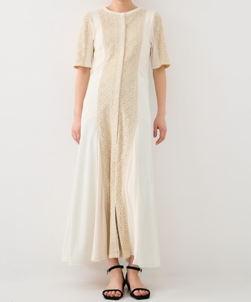 PUBLIC TOKYO（パブリックトウキョウ）の「コットンレースミックスワンピース（ワンピース・レディース・ブラック/アイボリー・1/2）」の9枚目の写真