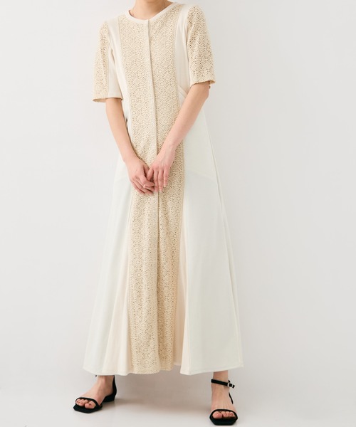 PUBLIC TOKYO（パブリックトウキョウ）の「コットンレースミックスワンピース（ワンピース・レディース・ブラック/アイボリー・1/2）」の4枚目の写真