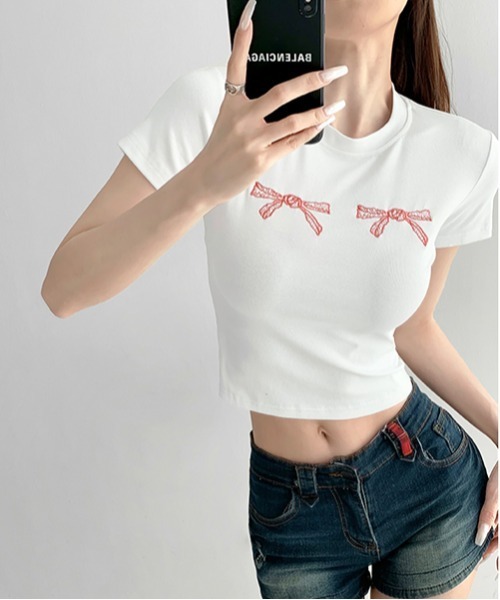 gossip!ロサンゼルス(ゴシップロサンゼルス)の「リボン ラウンドネックTシャツ Y2K(Tシャツ/カットソー・レディース・オフホワイト/ネイビー・FREE)」の3枚目の写真