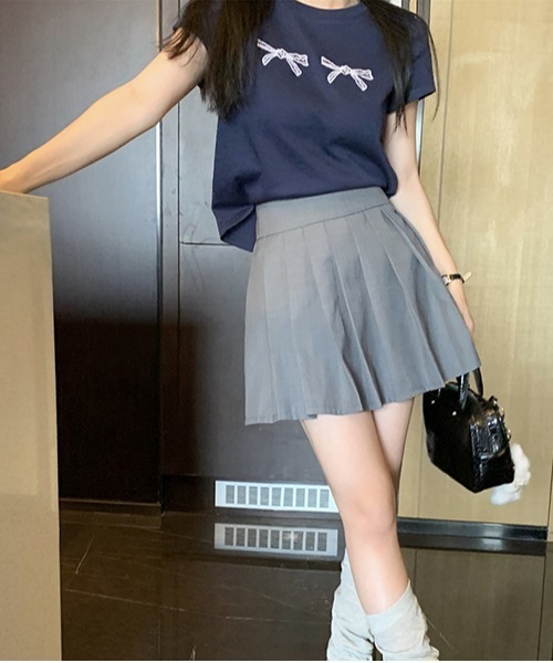 gossip!ロサンゼルス(ゴシップロサンゼルス)の「リボン ラウンドネックTシャツ Y2K(Tシャツ/カットソー・レディース・オフホワイト/ネイビー・FREE)」の9枚目の写真