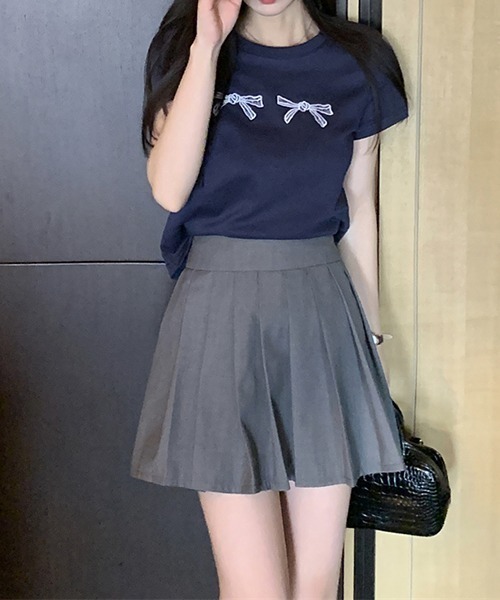gossip!ロサンゼルス(ゴシップロサンゼルス)の「リボン ラウンドネックTシャツ Y2K(Tシャツ/カットソー・レディース・オフホワイト/ネイビー・FREE)」の10枚目の写真