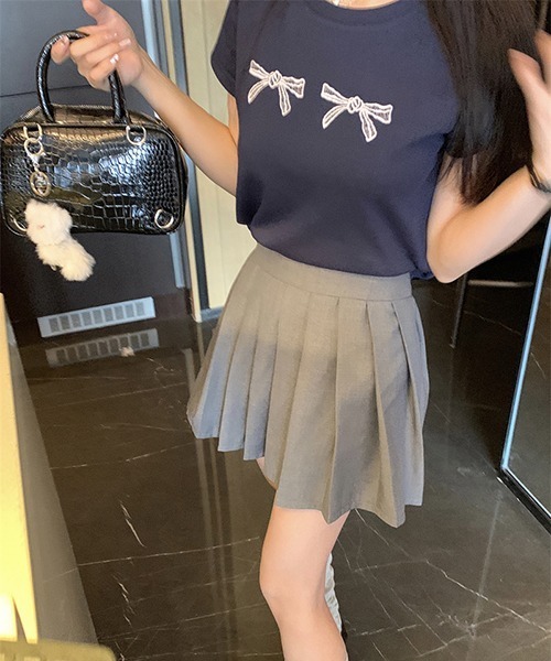 gossip!ロサンゼルス(ゴシップロサンゼルス)の「リボン ラウンドネックTシャツ Y2K(Tシャツ/カットソー・レディース・オフホワイト/ネイビー・FREE)」の11枚目の写真