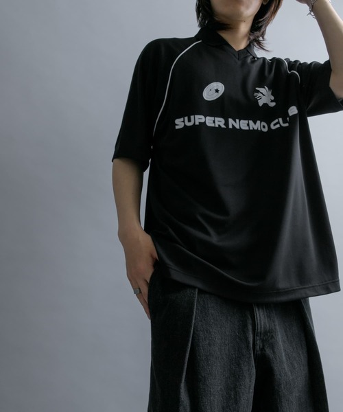 SENSE OF PLACE by URBAN RESEARCH（センスオブプレイスバイアーバンリサーチ）の「『別注』SHUHEI KOKI×SENSE OF PLACE　ゲームシャツ（Tシャツ/カットソー・メンズ・ライトブルー/ネイビー/ブラック・LARGE/MEDIUM）」の6枚目の写真