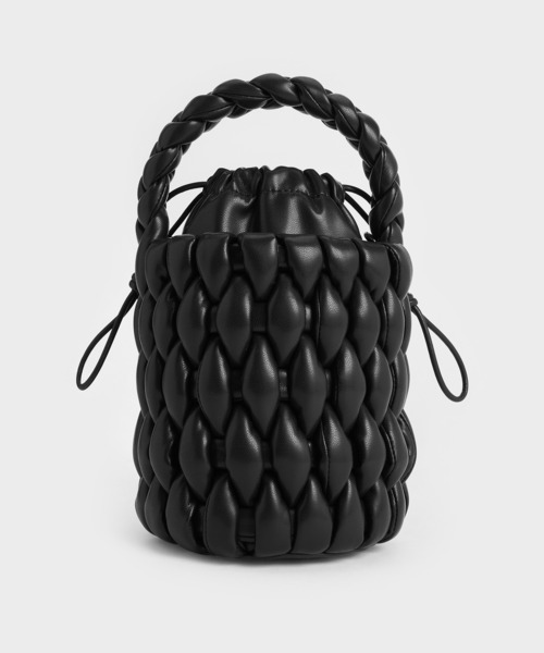 CHARLES & KEITH（チャールズ & キース）の「Bia ビア パッドテクスチャーバケットバッグ（ショルダーバッグ・レディース・セージグリーン/ベージュ/スミクロ・S）」の7枚目の写真