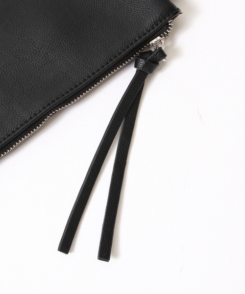 Rouge vif（ルージュヴィフ）の「フリンジクラッチ（クラッチバッグ・レディース・ブラック・FREE）」の3枚目の写真