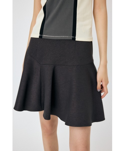 MOUSSY（マウジー）の「TARTAN ASSYMMETRY ミニスカート（スカート・レディース・ダークグレー/グリーン系その他/ブラック系その他・1/2）」の2枚目の写真