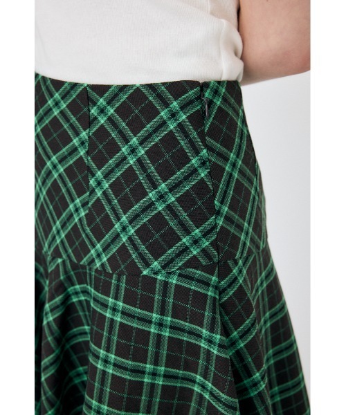 MOUSSY（マウジー）の「TARTAN ASSYMMETRY ミニスカート（スカート・レディース・ダークグレー/グリーン系その他/ブラック系その他・1/2）」の14枚目の写真