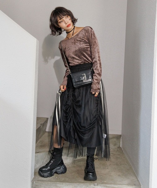 PAGEBOY(ページボーイ)の「ベロアチュールロングスリーブ(Tシャツ/カットソー・レディース・ブラウン/ブラック/ターコイズブルー/オフホワイト・FREE)」の17枚目の写真