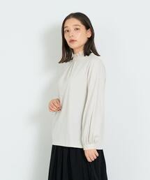フリルカラーカットソーブラウス