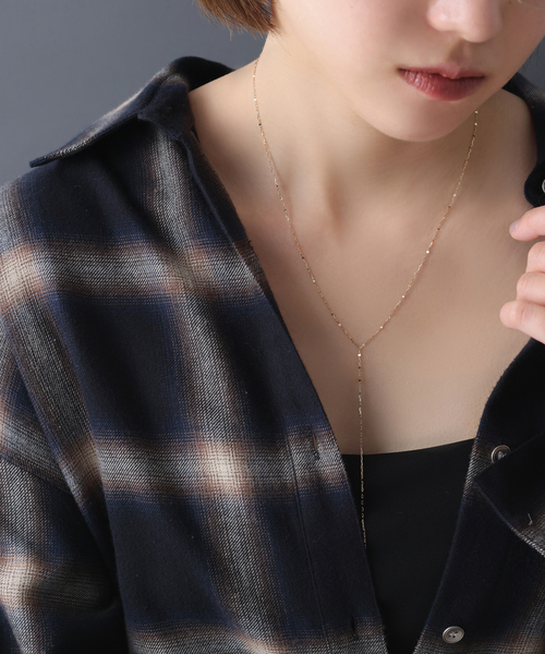 Lilasトゥインクルチェーンネックレス Lilas(リラ)の「トゥインクルYチェーンネックレス K10