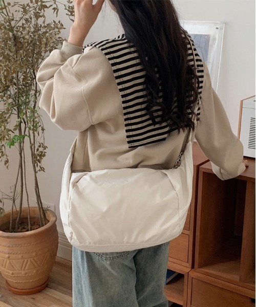 セール】WEGO/ハーフムーンショルダー（ショルダーバッグ