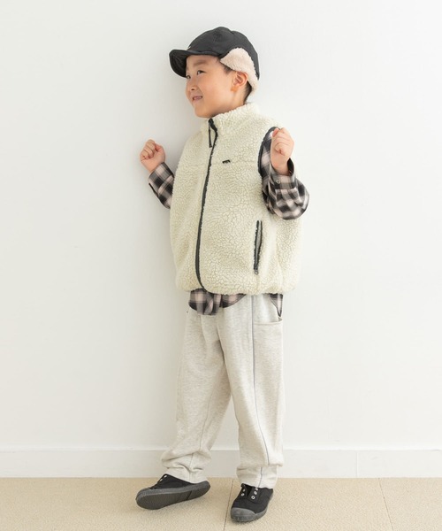 URBAN RESEARCH DOORS（アーバンリサーチドアーズ）の「リバーシブルボアベスト(KIDS)（ベスト・キッズ・グリーン系その他/グレー系その他・105/120/135）」の19枚目の写真