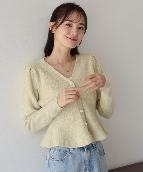 BLUEEAST（ブルーイースト）の「《新色追加》ペプラムニットカーディガン（ニット/セーター・レディース・ブラック/ホワイト/イエロー/ベージュ/ピンク/チャコールグレー/ブラウン・MEDIUM）」の6枚目の写真