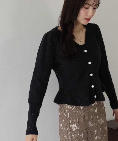 BLUEEAST（ブルーイースト）の「《新色追加》ペプラムニットカーディガン（ニット/セーター・レディース・ブラック/ホワイト/イエロー/ベージュ/ピンク/チャコールグレー/ブラウン・MEDIUM）」の16枚目の写真