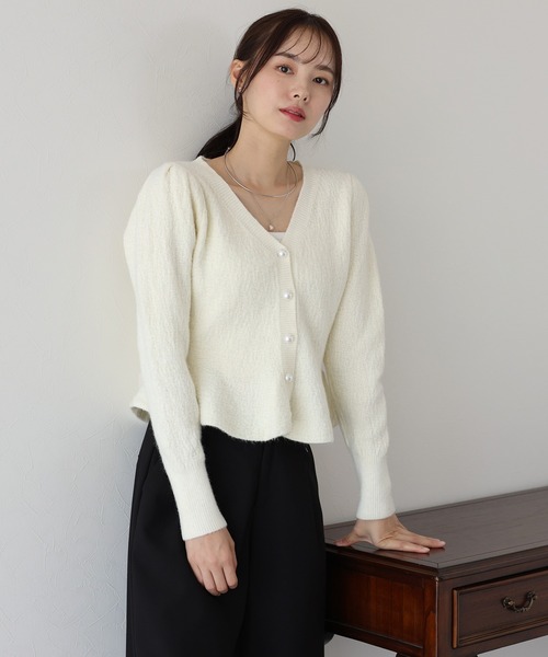 BLUEEAST（ブルーイースト）の「《新色追加》ペプラムニットカーディガン（ニット/セーター・レディース・ブラック/ホワイト/イエロー/ベージュ/ピンク/チャコールグレー/ブラウン・MEDIUM）」の8枚目の写真