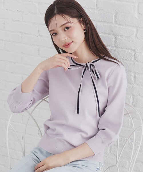 index（インデックス）の「バイカラーボウタイプルニット【洗濯機洗い可】（ニット/セーター・レディース・オフホワイト/ブラック/パープル・36/38/40/42）」の3枚目の写真