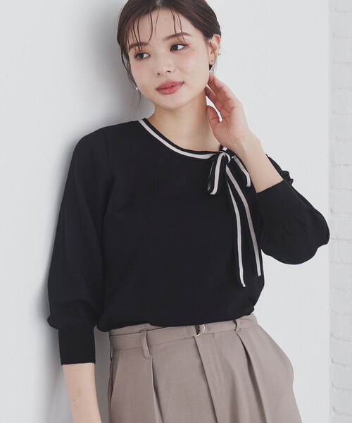 index（インデックス）の「バイカラーボウタイプルニット【洗濯機洗い可】（ニット/セーター・レディース・オフホワイト/ブラック/パープル・36/38/40/42）」の8枚目の写真