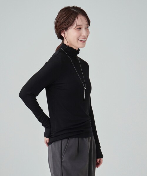 DRESKIP（ドレスキップ）の「◆【高レビュー】なめらかとろみインナータートル（Tシャツ/カットソー・レディース・ホワイト系5/オフホワイト/ブラック/ライトオレンジ系/ライトブルー/ライトグレー/グリーン系・04/02/03）」の9枚目の写真