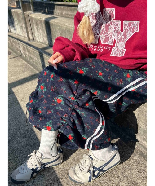 WC（ダブル シー）の「リトルフラワー2ラインフリーススカート（スカート・レディース・ブラウン/ネイビー・FREE）」の20枚目の写真