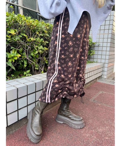 WC（ダブル シー）の「リトルフラワー2ラインフリーススカート（スカート・レディース・ブラウン/ネイビー・FREE）」の7枚目の写真