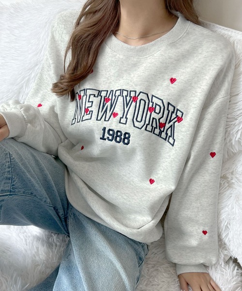 Futier land(フューティアランド)の「この絶妙なハート間が大人っぽ~い◎カレッジロゴハート刺繍プルオーバー(スウェット・レディース・チャコールグレー/杢グレー・FREE)」の2枚目の写真