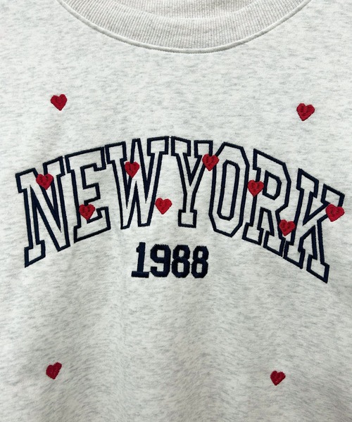 Futier land(フューティアランド)の「この絶妙なハート間が大人っぽ~い◎カレッジロゴハート刺繍プルオーバー(スウェット・レディース・チャコールグレー/杢グレー・FREE)」の4枚目の写真