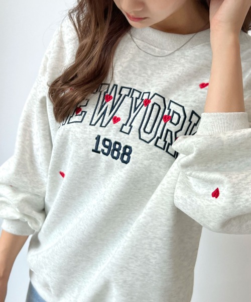 Futier land(フューティアランド)の「この絶妙なハート間が大人っぽ~い◎カレッジロゴハート刺繍プルオーバー(スウェット・レディース・チャコールグレー/杢グレー・FREE)」の16枚目の写真