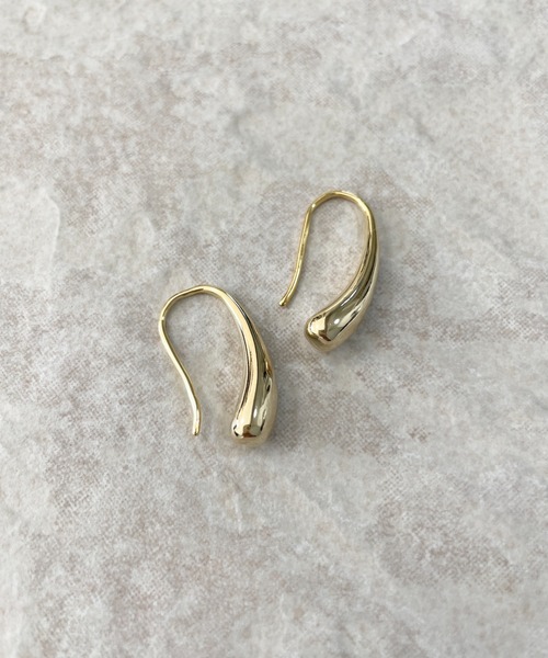 ciite'(シーテ)の「ドロップモチーフ フックピアス (両耳用)(ピアス(両耳用)・レディース・シルバー/ゴールド・FREE)」の3枚目の写真