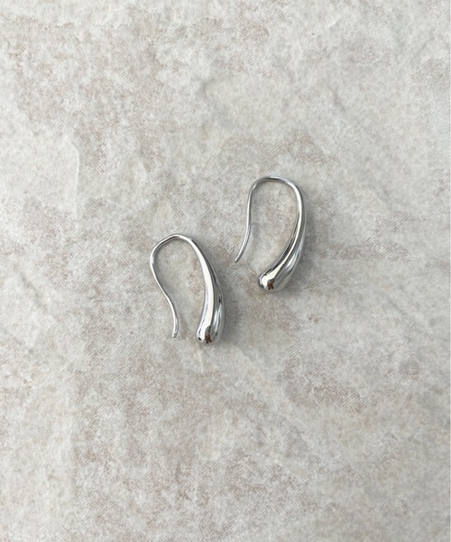 ciite'(シーテ)の「ドロップモチーフ フックピアス (両耳用)(ピアス(両耳用)・レディース・シルバー/ゴールド・FREE)」の5枚目の写真