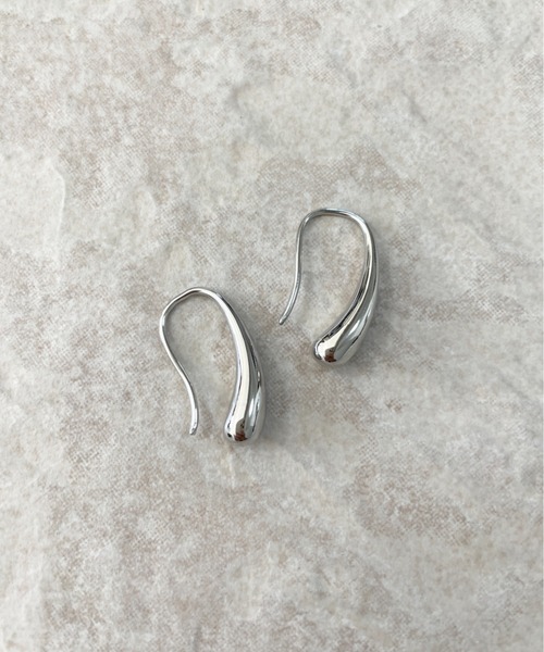 ciite'(シーテ)の「ドロップモチーフ フックピアス (両耳用)(ピアス(両耳用)・レディース・シルバー/ゴールド・FREE)」の6枚目の写真