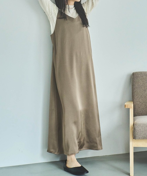 mil(ミル)の「【150㎝前後の小柄さんサイズ】マットサテンキャミワンピース(ワンピース・レディース・カーキ/モカ/チャコールグレー・S/XS)」の13枚目の写真
