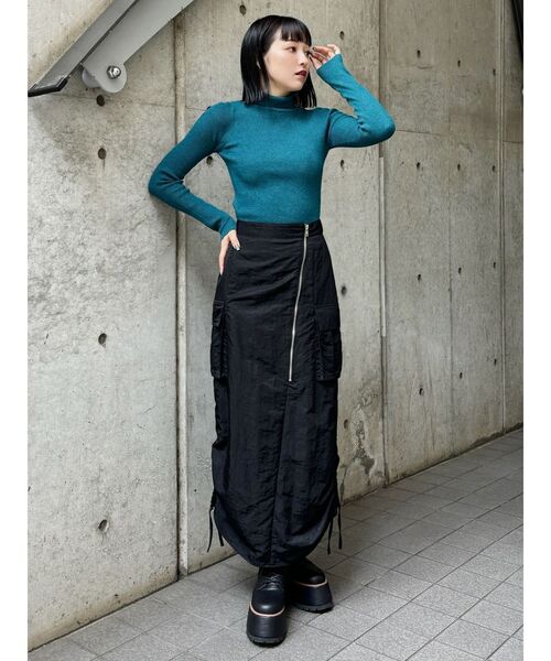 MURUA（ムルーア）の「シャイニーカーゴマキシスカート（スカート・レディース・カーキ/ブラック/ライトグレー・2/1）」の14枚目の写真