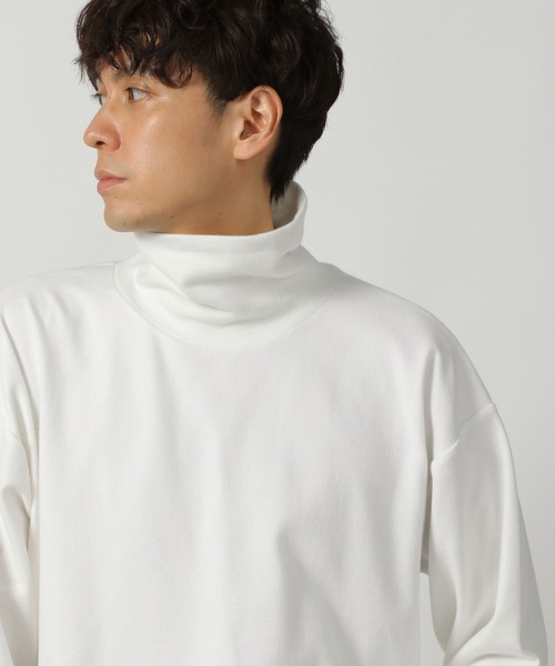 LAKOLE(ラコレ)の「タートルネック刺繍T / 204477(Tシャツ/カットソー・メンズ・ブルー/ブラック/ホワイト・MEDIUM/LARGE)」の6枚目の写真