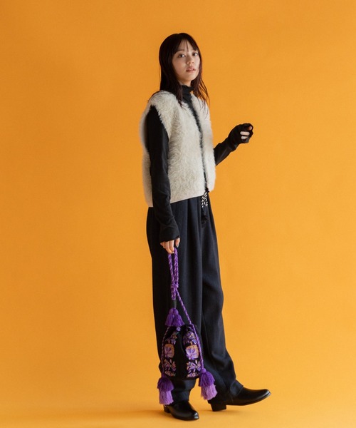 AMERICAN RAG CIE（アメリカンラグシー）の「LEIN リボンテープ刺繍巾着バッグ（ショルダーバッグ・レディース・ブラック・FREE）」の10枚目の写真