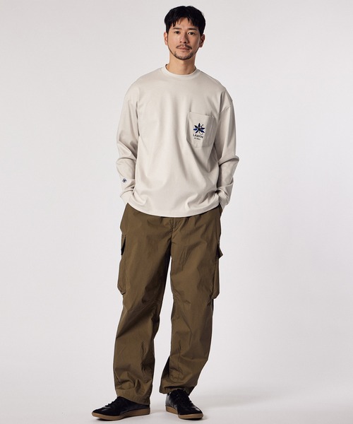 LANVIN en Bleu(ランバンオンブルー)の「【LANVIN en Bleu ESSENTIAL】ECHELLE / ”マルグリット” ポケット ロングスリーブTシャツ(Tシャツ/カットソー・メンズ・ネイビー/ベージュ/ホワイト/ブラック・MEDIUM/LARGE/X-LARGE/XX-LARGE/SMALL)」の22枚目の写真