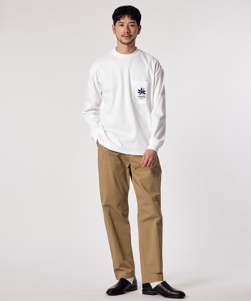 LANVIN en Bleu(ランバンオンブルー)の「【LANVIN en Bleu ESSENTIAL】ECHELLE / ”マルグリット” ポケット ロングスリーブTシャツ(Tシャツ/カットソー・メンズ・ネイビー/ベージュ/ホワイト/ブラック・MEDIUM/LARGE/X-LARGE/XX-LARGE/SMALL)」の21枚目の写真