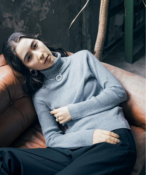 Nothing And Others(ナッシングアンドアザーズ)の「「Nothing And Others/ナッシングアンドアザーズ」Rolling Line Necklace(ネックレス・レディース・シルバー/ゴールド・FREE)」の6枚目の写真