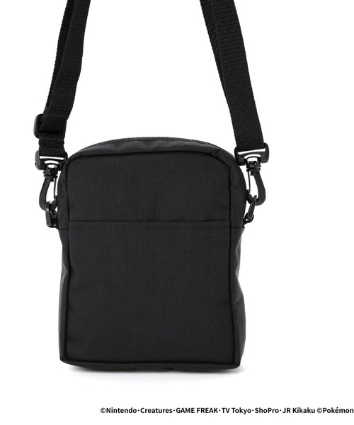 Manhattan Portage（マンハッタンポーテージ）の「Manhattan Portage/マンハッタンポーテージ ショルダーバッグ City Light Bag Ver.2 Pokemon Pikachu ポケモン MP1403PL2BPPIKACHU（ショルダーバッグ・メンズ・ブラック×レッド・FREE）」の4枚目の写真