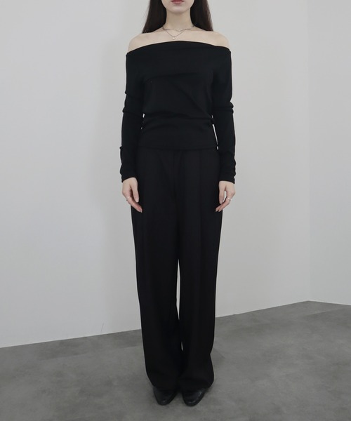 Reurie'(レウリィ)の「【ZOZO限定】オフショルダーカットソー/off shoulder basic top 長袖 シンプル きれいめ ベーシック モード 大人カジュアル フェミニン レディライク モノトーン(Tシャツ/カットソー・レディース・ホワイト/ブラック・FREE)」の16枚目の写真