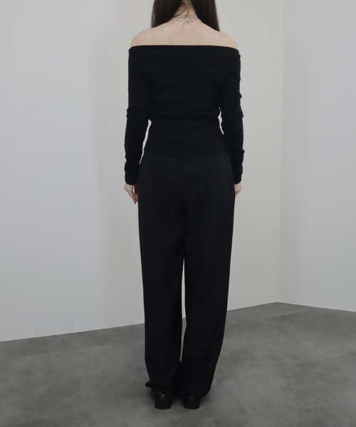 Reurie'(レウリィ)の「【ZOZO限定】オフショルダーカットソー/off shoulder basic top 長袖 シンプル きれいめ ベーシック モード 大人カジュアル フェミニン レディライク モノトーン(Tシャツ/カットソー・レディース・ホワイト/ブラック・FREE)」の18枚目の写真