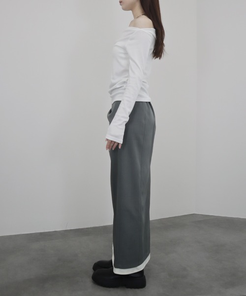 Reurie'(レウリィ)の「【ZOZO限定】オフショルダーカットソー/off shoulder basic top 長袖 シンプル きれいめ ベーシック モード 大人カジュアル フェミニン レディライク モノトーン(Tシャツ/カットソー・レディース・ホワイト/ブラック・FREE)」の12枚目の写真