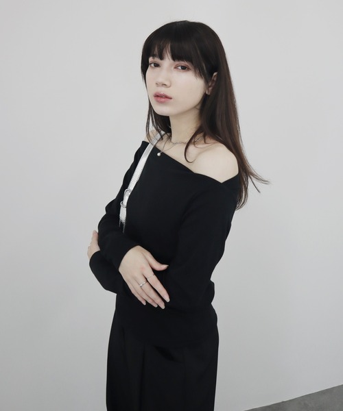 Reurie'(レウリィ)の「【ZOZO限定】オフショルダーカットソー/off shoulder basic top 長袖 シンプル きれいめ ベーシック モード 大人カジュアル フェミニン レディライク モノトーン(Tシャツ/カットソー・レディース・ホワイト/ブラック・FREE)」の21枚目の写真