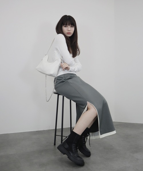 Reurie'(レウリィ)の「【ZOZO限定】オフショルダーカットソー/off shoulder basic top 長袖 シンプル きれいめ ベーシック モード 大人カジュアル フェミニン レディライク モノトーン(Tシャツ/カットソー・レディース・ホワイト/ブラック・FREE)」の22枚目の写真