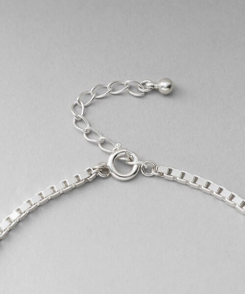 COCOSHNIK(ココシュニック)の「シルバー デザインチェーン ベネチアンブレスレットM(ブレスレット・レディース・クリア・17)」の4枚目の写真