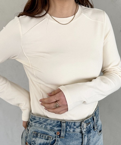 MYMOOD.(マイムード)の「ストレッチ パイピングデザインシンプルカットソー ロングTシャツ(Tシャツ/カットソー・レディース・ブラック/アイボリー/ホワイト・FREE)」の13枚目の写真