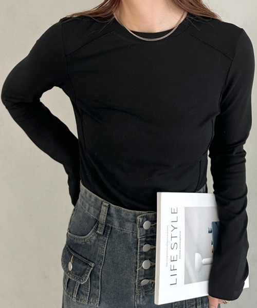 MYMOOD.(マイムード)の「ストレッチ パイピングデザインシンプルカットソー ロングTシャツ(Tシャツ/カットソー・レディース・ブラック/アイボリー/ホワイト・FREE)」の21枚目の写真