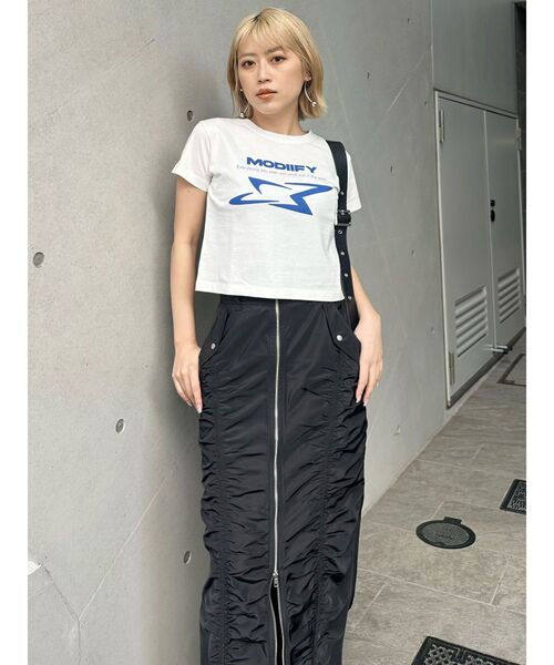 MURUA（ムルーア）の「ファスナースリットギャザースカート（スカート・レディース・ピンク/グレー/ブラック・1/2）」の16枚目の写真