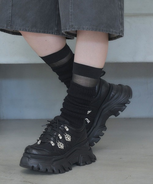 HARE（ハレ）の「2Pセットルーズソックス＊シアーラメハイソックス(HARE)（ソックス/靴下・レディース・グレー/ブラック・FREE）」の2枚目の写真