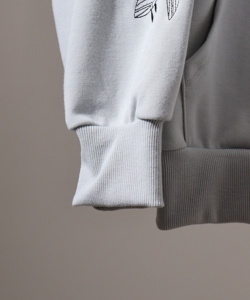 SUGGESTION（サジェッション）の「SLEEVE FLOWER  Embroidered full zip hoodie / 刺繍 フルジップパーカー unisex（パーカー・メンズ・ライトグレー/ブラック・M/L）」の9枚目の写真